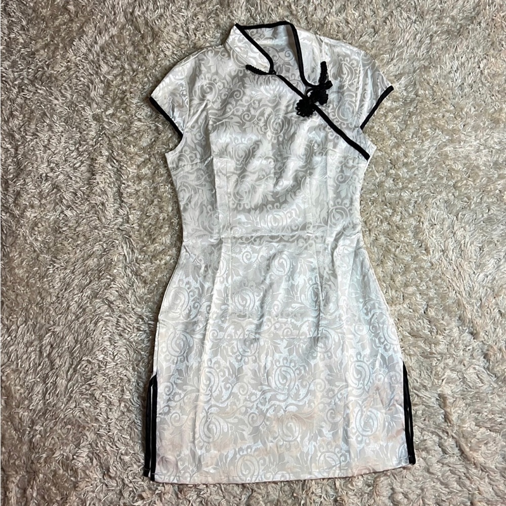 Traditional mini Chinese dress size S